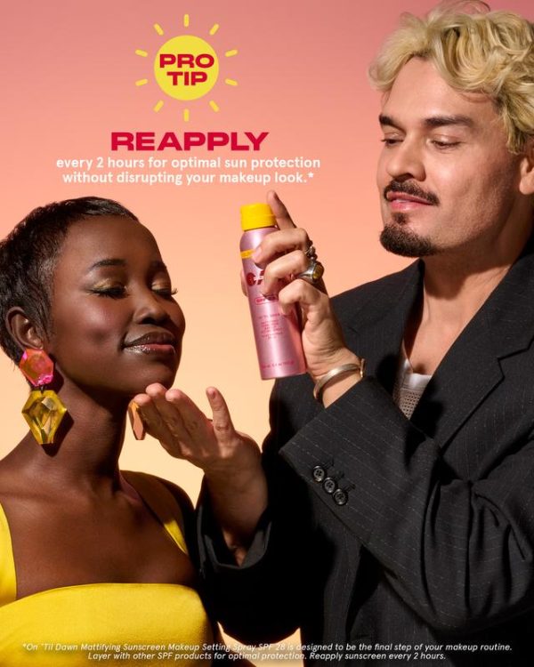 On ’Til Dawn Mattifying Sunscreen Makeup Setting Spray SPF 28 Travel-Sized - Image 7